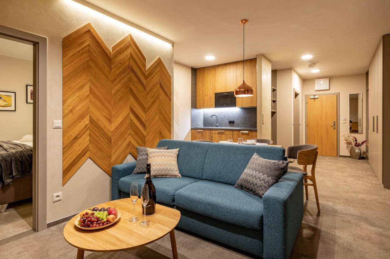 Aplend Lake Resort Štrbské Pleso エクステリア 写真