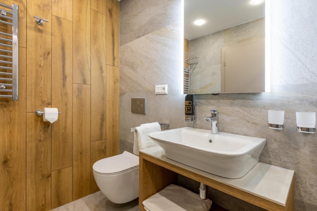 Aplend Lake Resort Štrbské Pleso エクステリア 写真