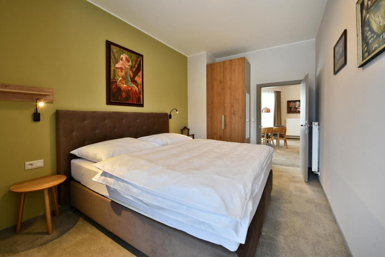 Aplend Lake Resort Štrbské Pleso エクステリア 写真