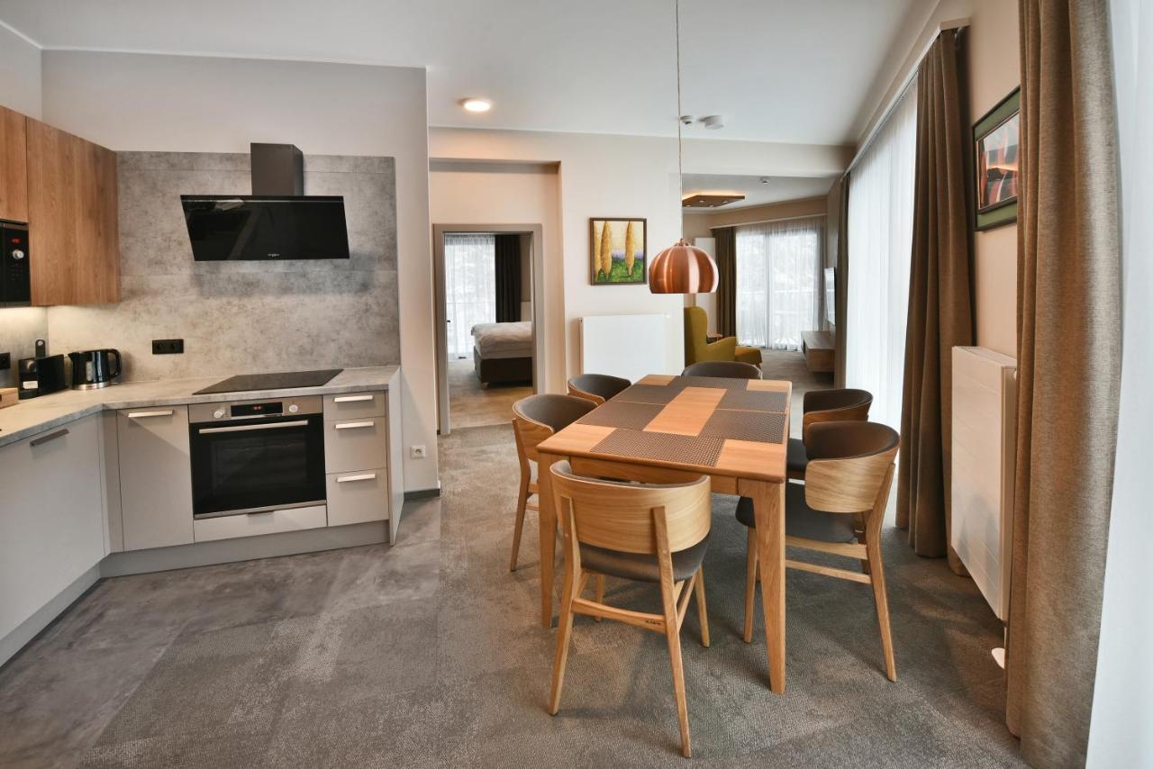 Aplend Lake Resort Štrbské Pleso エクステリア 写真