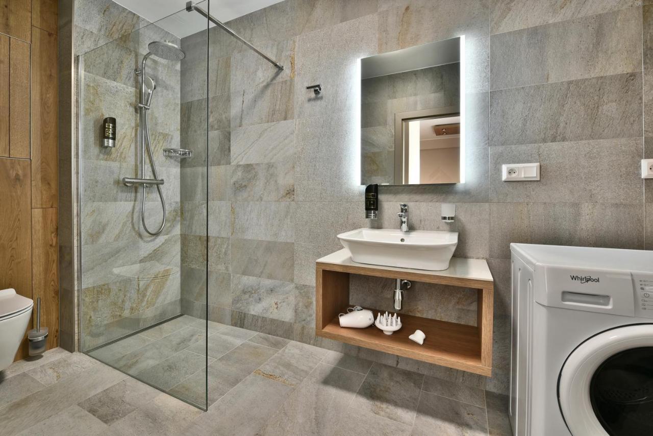 Aplend Lake Resort Štrbské Pleso エクステリア 写真