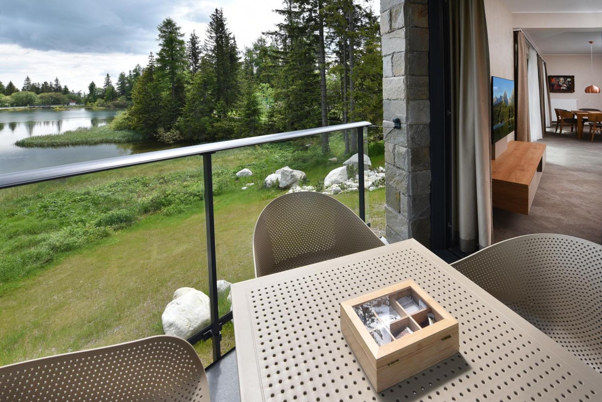 Aplend Lake Resort Štrbské Pleso エクステリア 写真